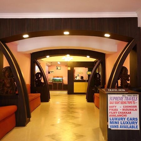 Hotel Charring Cross Утакаманд Экстерьер фото