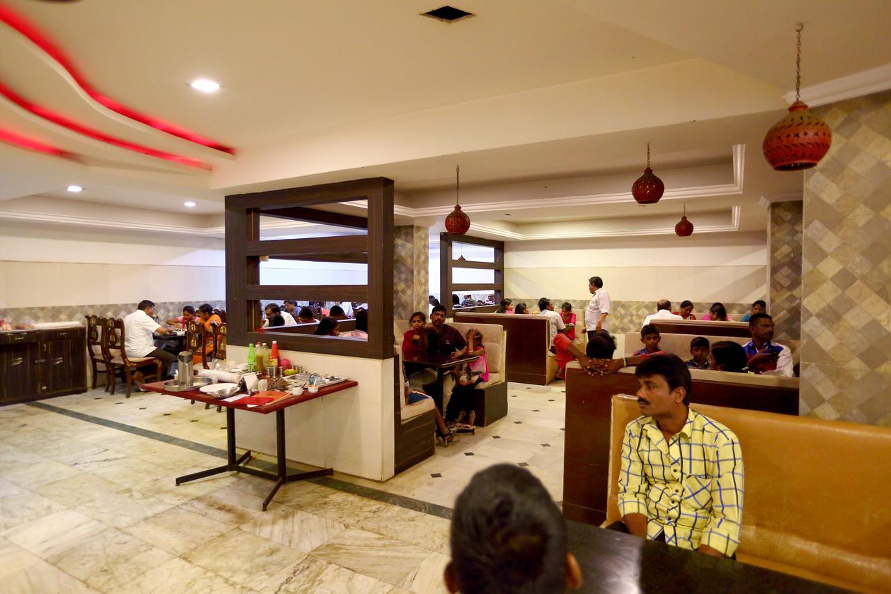 Hotel Charring Cross Утакаманд Экстерьер фото